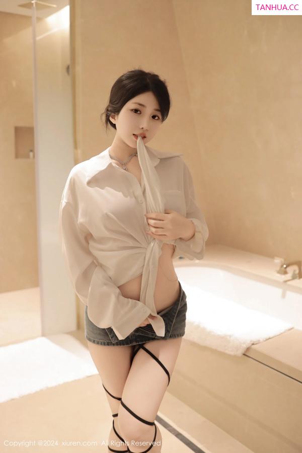   [XiuRen]高清写真图 2024.04.16 No.8400 陈小花 美胸性感第6张图片